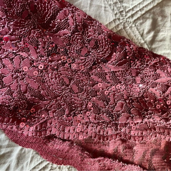 XXS cute pink lace shrug with sequines - Picture 5 of 5